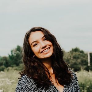 Meet your Posher, Natalie